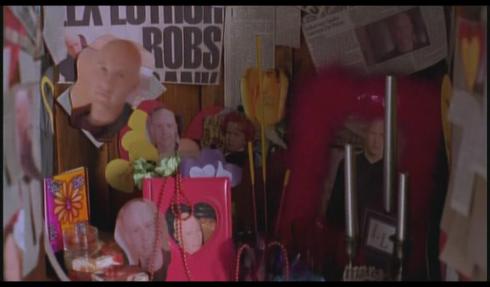 Is this actually from the show or from a Smallville super-fan documentary?  You make the call.